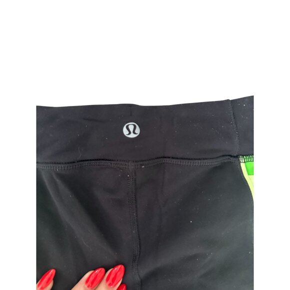 LULULEMON Black Green Crop Leggings Tights Sz 2 - Picture 7 of 7